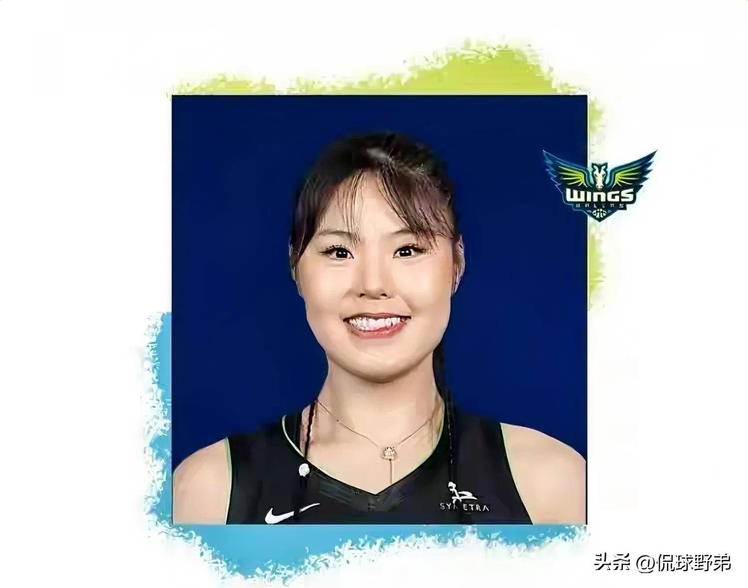 飞翼队主帅李月汝今天在攻防两端都很出众，为她感到骄傲